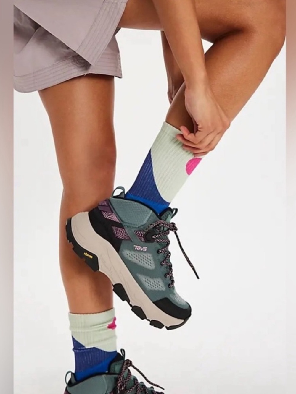 9185. Free People Sedona Crew Socks